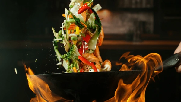 Chef preparing Indo Chinese food
